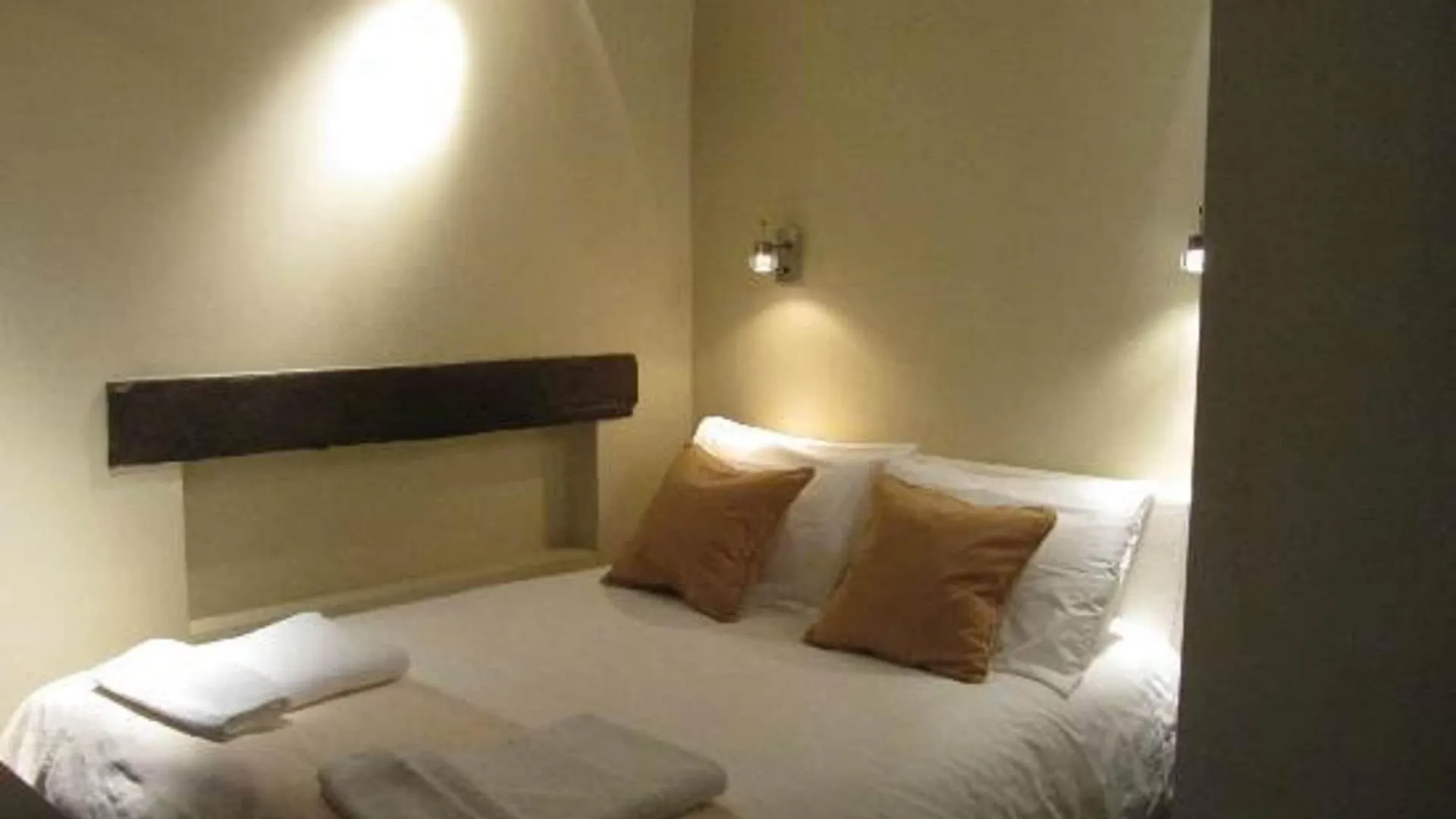 Boutique De La Place Des Vosges Hotel