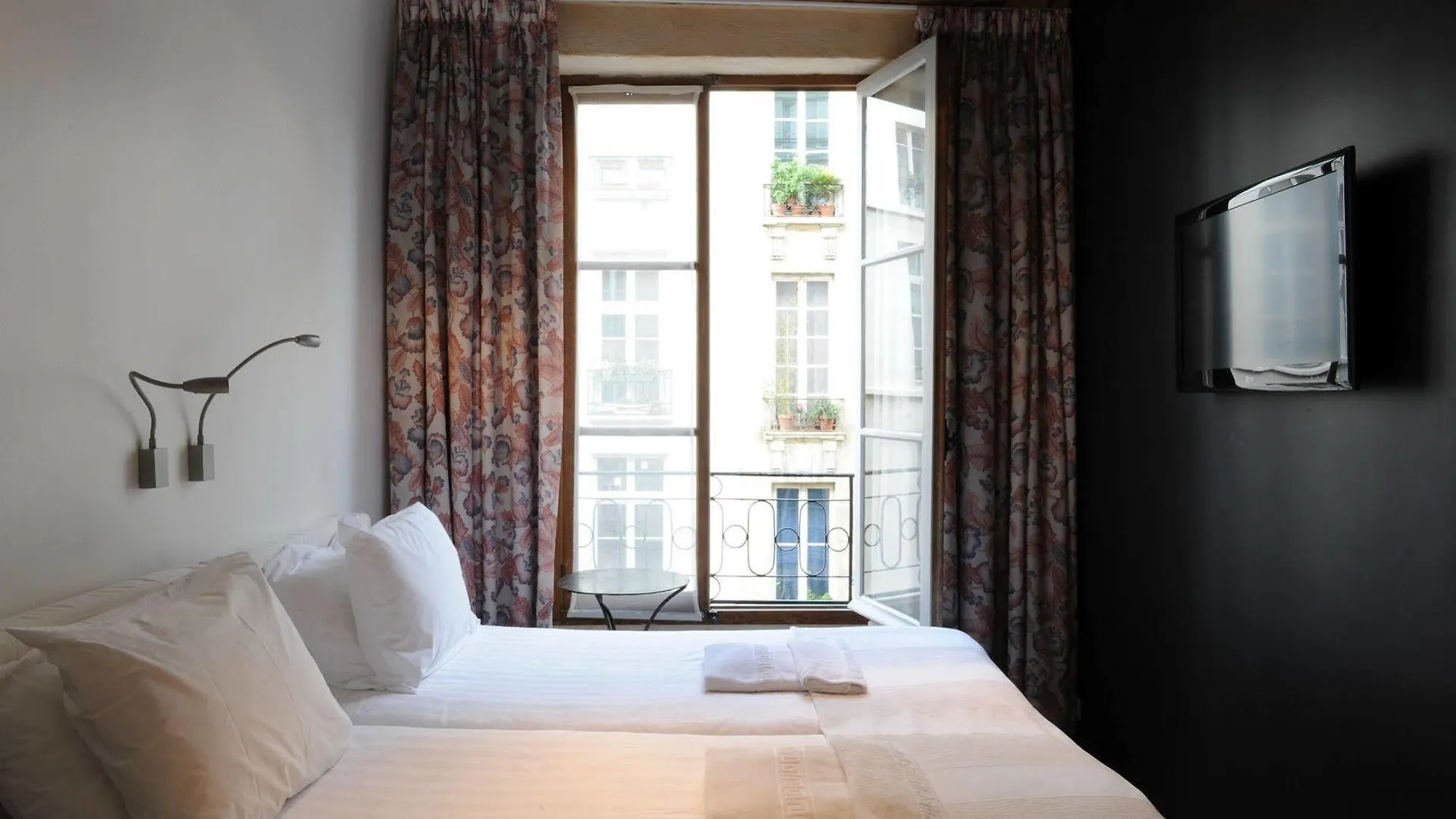 Ξενοδοχείο Boutique De La Place Des Vosges 3*