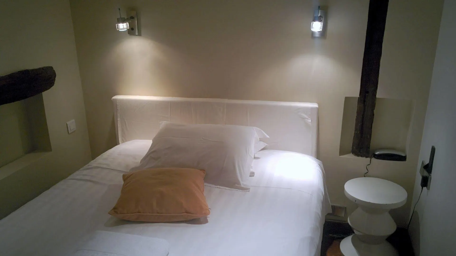 Ξενοδοχείο Boutique De La Place Des Vosges 3*